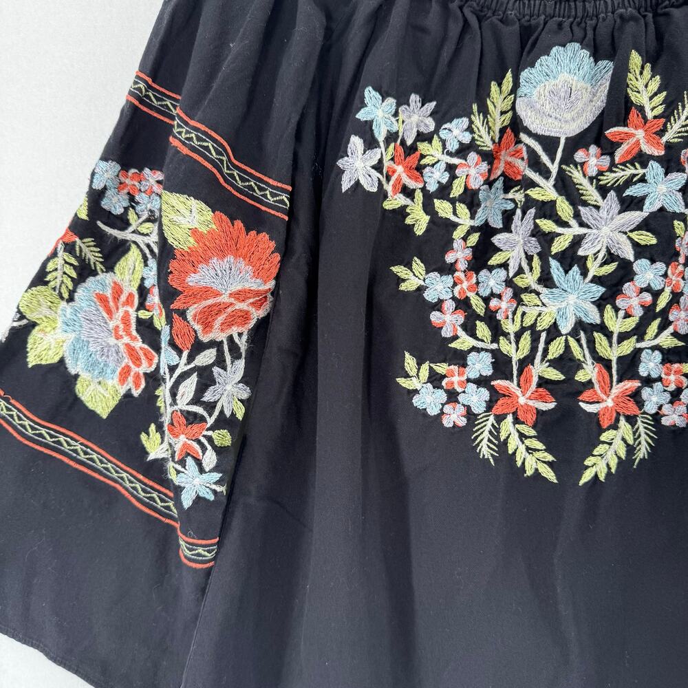 Free People Off Shoulder Embroidered Boho black Blouse Black Floral Oversized - Picture 3 of 7
